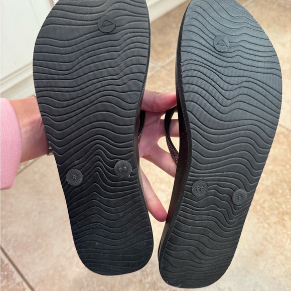 Stylish Black Glitter Sandals for Women - Picture 3 of 3